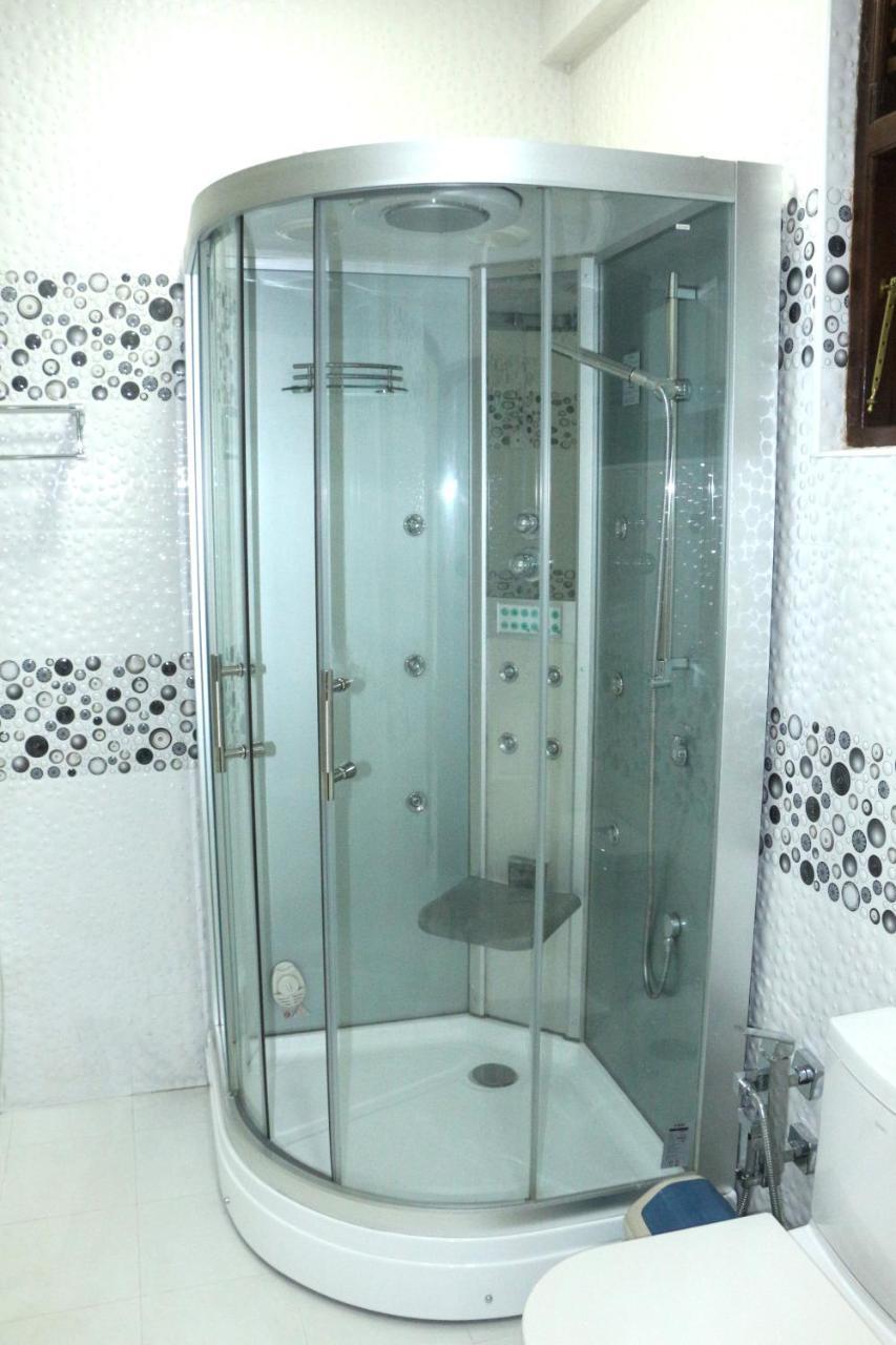 Soha Villa Канди Екстериор снимка